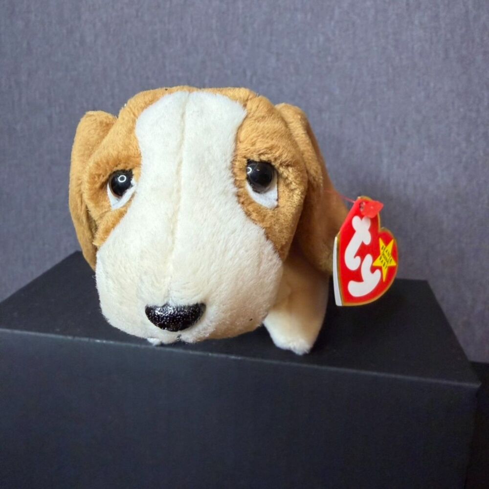 Ty Beanie Baby Tracker Basset Hound Dog 1998 Original Hang Tag PE Pellets